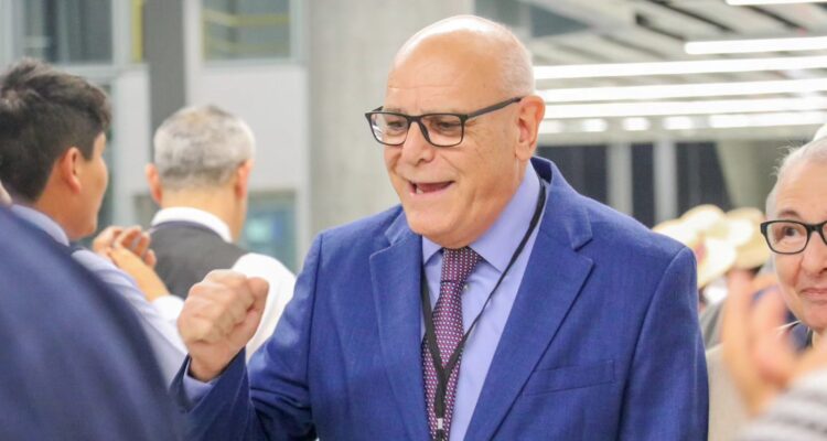 Foto de Rev. Alberto Ortega