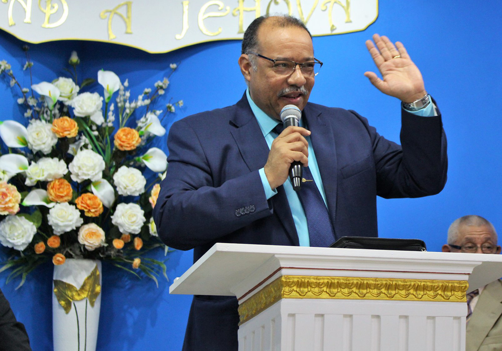 Foto de Rev. Carlos Enrique Medina Herrera